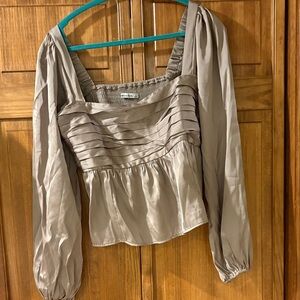 Abercrombie & Fitch NWOT Satin Light Gray / Beige Women's Top Large Long Sleeve